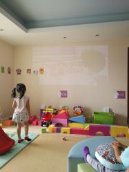 点击看大图 孩子基本把那当成了儿童乐园,并且决定以后去哪里当医生。-番小茄小儿推拿(望京店)