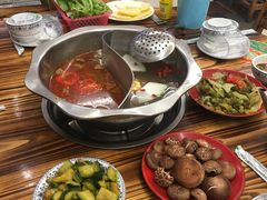 -顺水湾·牛肉牛杂火锅(驾鹤店)
