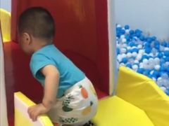 -小门牙好性格托育(北外滩中心)