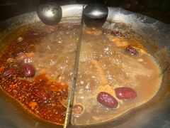 -湊湊火锅·茶憩(杭州湖滨银泰in77店)