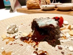 巧克力熔岩蛋糕-郑州绿地JW万豪酒店The Grill烤汇扒房
