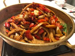 香辣下饭鱿鱼-新辣宴·湖南家常菜·商务聚餐(中粮创芯店)