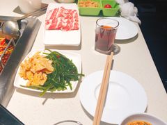 -海底捞火锅鲜切牛肉主题店(长寿路店)