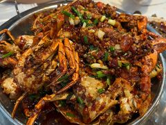 -凤凰路何眼镜香辣蟹(花果园店)