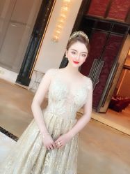 -艾米丽婚纱礼服