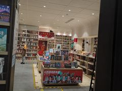 -钟书阁(群光广场店)
