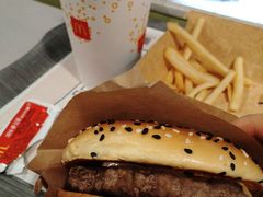 安格斯厚牛芝士堡套餐-麦当劳(温州人民路店)