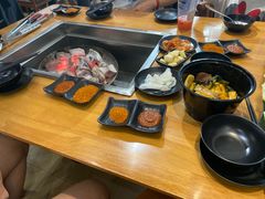 -肉甲韩国木炭烤肉(新壹街1店)