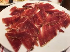 -Tapa Tapa