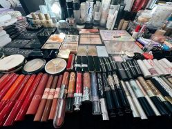 -红馆妆造(中央大街店)