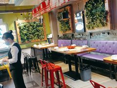 大堂-俭寨大盘鸡·缸子肉·小公鸡·新疆菜(云通店)