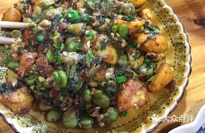 Stir-fried Tender Broad Beans with Potato