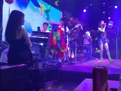 -喜鹊音乐酒馆(西街店)