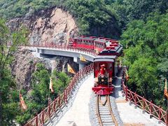 -黄金寨原生态旅游区
