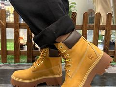 -燕莎奥特莱斯购物中心