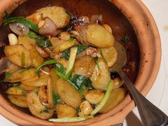 -八府香鸭·啫啫煲(华山路店)