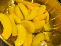 糖水黄桃-本炙炭烤·蒲烧活鳗料理店(金沙洲店)