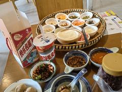 -包整·丝娃娃(一览甲秀楼风景店)