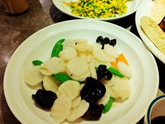 -闫府私房菜·百年鲁菜(恒隆店)