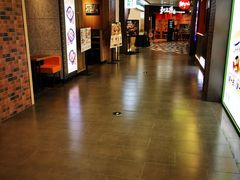 -百联临沂购物中心(临沂路店)