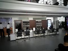 -上海星瀚奔驰4S店(红柳路店)