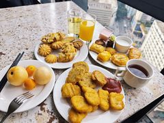 -华强广场酒店-椰香高空自助餐厅