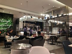 大堂-必胜客(上地华联店)