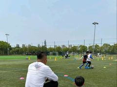 -Riverside河畔少儿足球培训(前滩店)