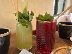 新鲜水果调制鸡尾酒-BARBARIAN餐厅(武定路店)