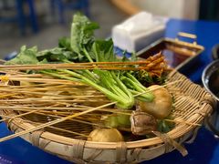马路边边串串-马路边边老成都串串香(星耀城店)