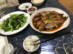 -一口猪海鲜浑锅·东北家常菜