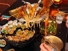 -何师烧烤Pro ··江湖川菜·小龙虾·精酿啤酒(太古里旗舰店)