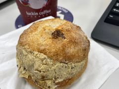 板栗泥咖啡黄油法国-PAOPAO Bakery&Café(港汇店)