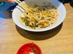 -牛八宝桂林米粉(八里庄店)