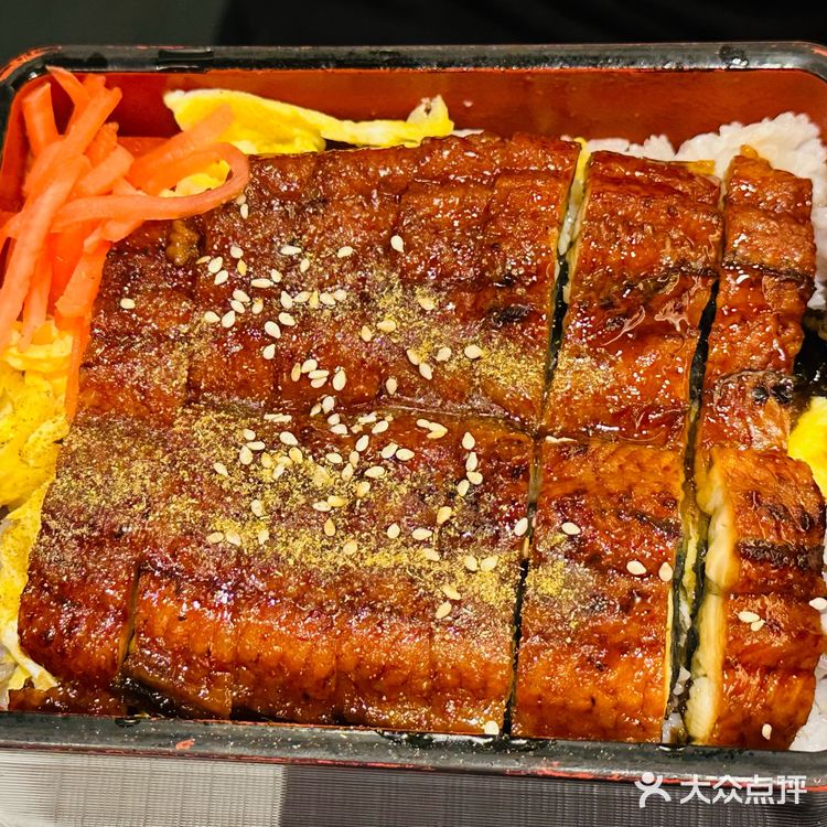 一家名字不太好记的日料店[憨笑]