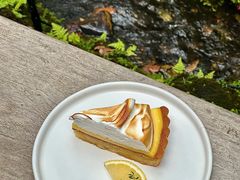 -Chom Cafe and Restaurant