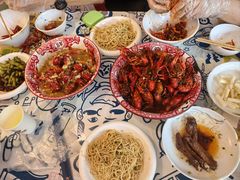 -松哥油焖大虾.小龙虾.黑鸭煲(海岸城店)