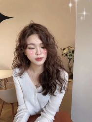 -丝语萱形象