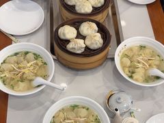 -老西白点心店