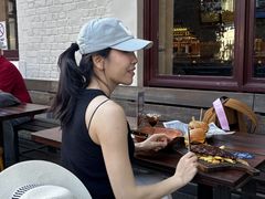 -Ribs & Burgers The Rocks