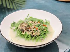 樱花虾鸡汤南瓜苗-御膳·现代粤菜·高空城景宴会厅·谢师宴(罗湖万象城店)