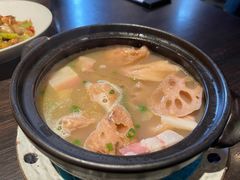 金秋贡莲藕炖风肉-庐灶江南·江南菜·四合院Bistro(东直门雍和宫·原华侨宾馆店)