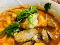 冬荫功-明记烧鱼美味店