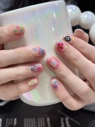 -UMl Nail 尤米美甲美睫半永久