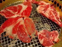 -铭牛烧肉·和牛海鲜自助(高新月牙湖店)