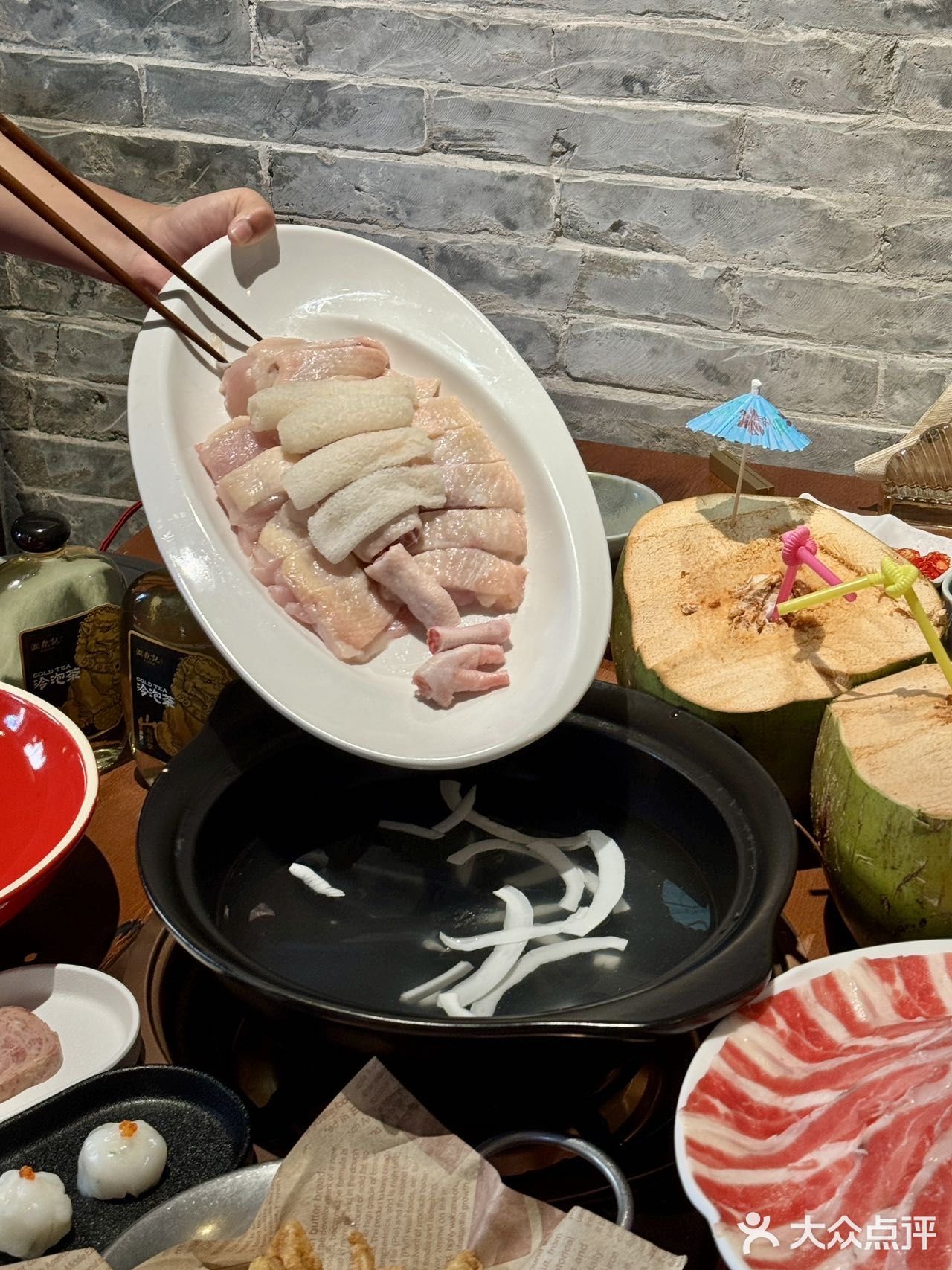 秋老虎来了⁉️不怕！我有清润椰子鸡煲~