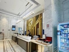 -维也纳酒店(华为广州研发中心罗冲围店)