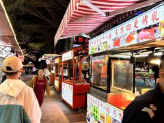 -三亚火车头万人海鲜广场