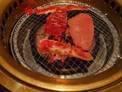 -山川小町·极番烧肉(新地假日广场店)
