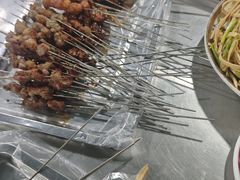 -小山羊功夫串老地摊店